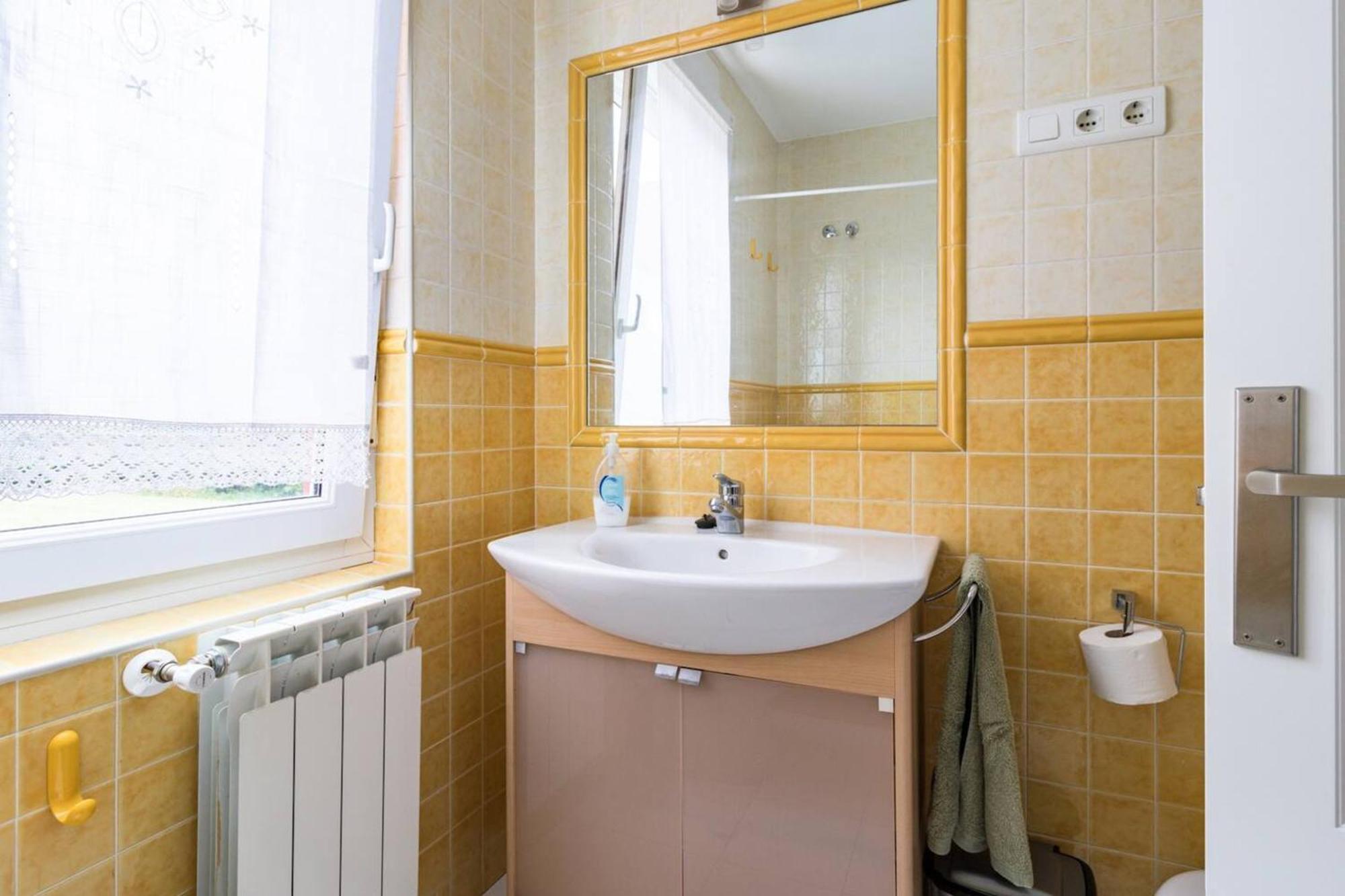Spacious House With Sea View In Liencres + Jacuzzi Eksteriør billede